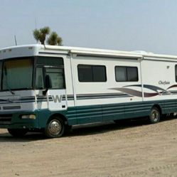2000 Winnebago Chieftain