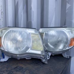 Toyota Tacoma Headlights