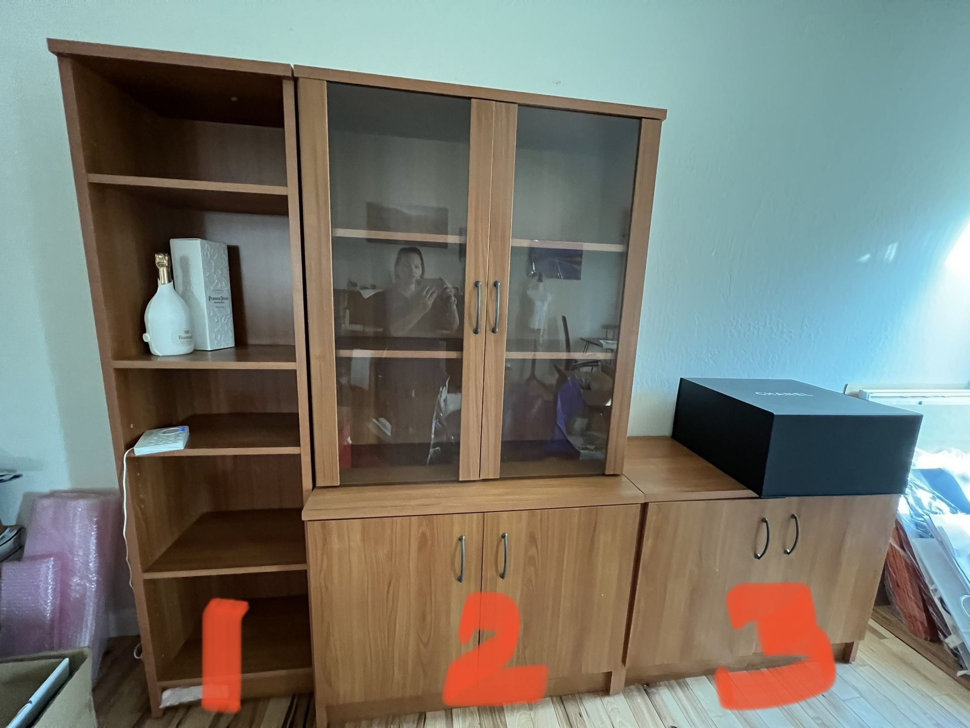 Set of 3 shelves cabinet with glass door in excellent condition.  1) 5 shelf - 19.5"W x 12.5"D x 72"H -- $50 2) Cabinet with 2 doors and a glass displ