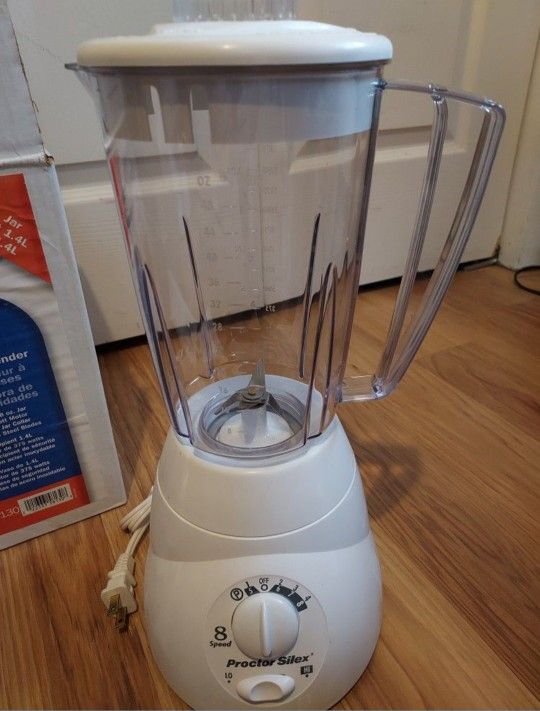 Proctor Silex White 8 Speed Blender New In Box