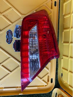 2012 Honda civic coupe passenger side taillight