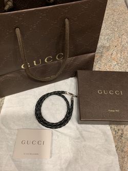 Gucci leather double wrap unisex bracelet “Authentic “retails over $350