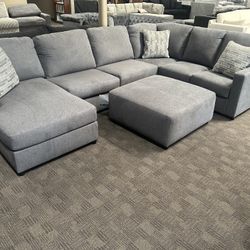 Big Grey Sectional And Ottoman 