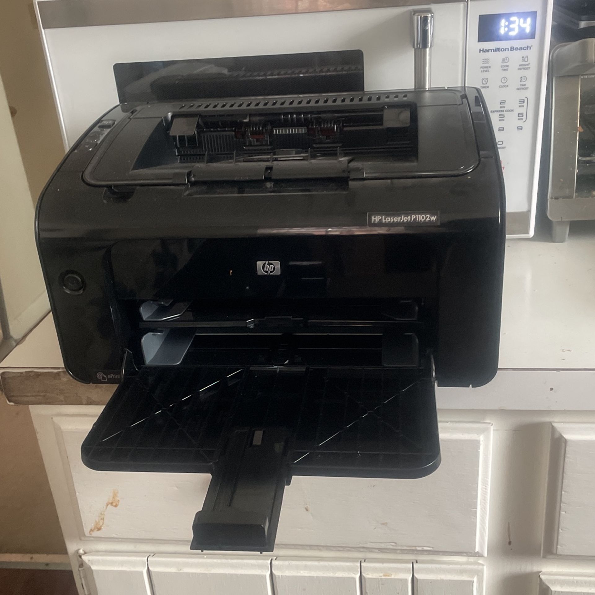 HP LaserJet P1102w