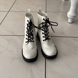 Womens Boots