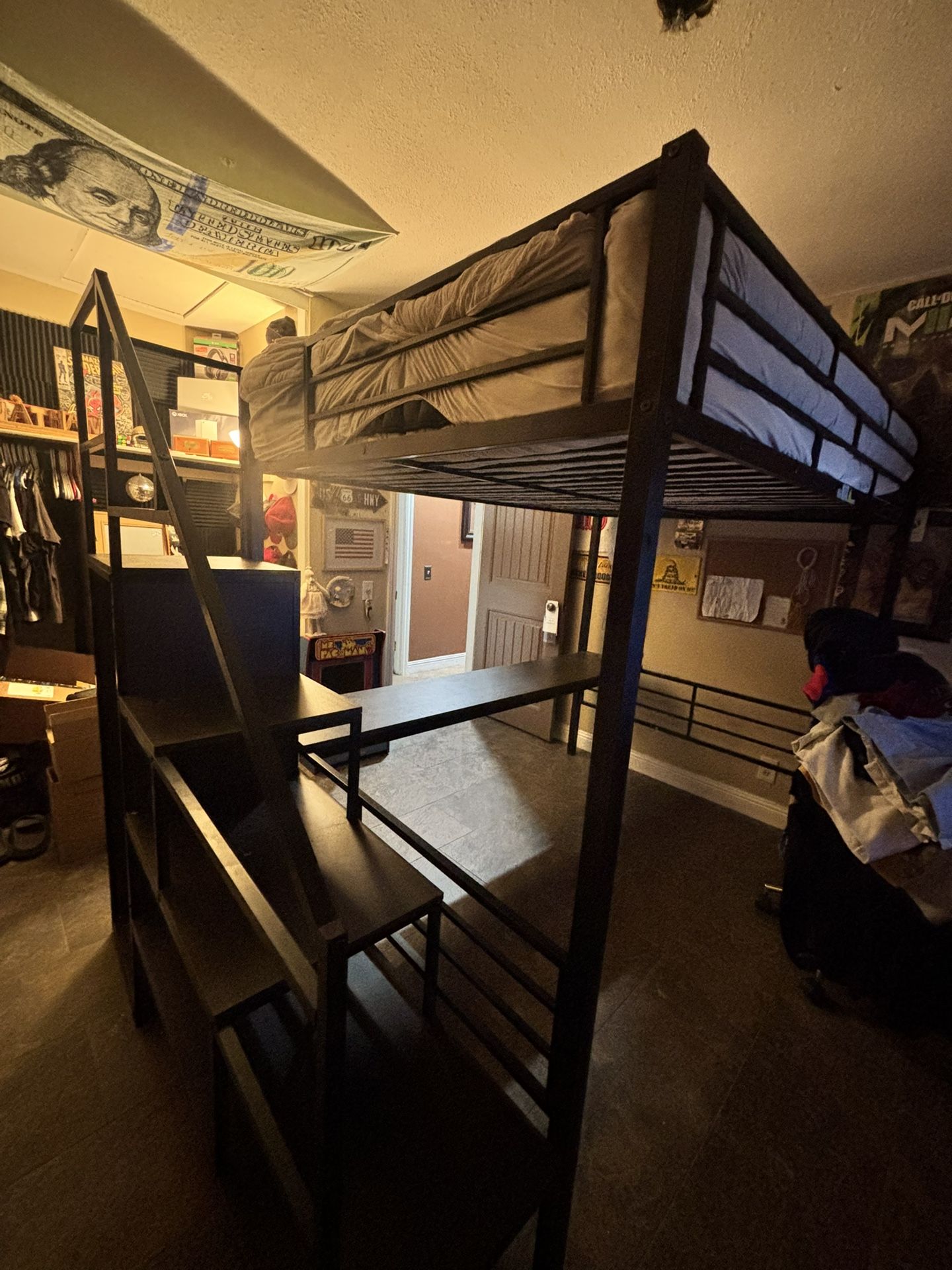 Sturdy Stairs Bunk Bed With Desk 