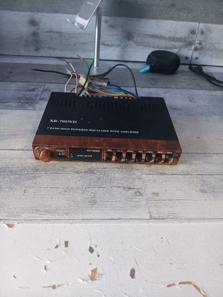 XR-700WD 7 Band High Powered Equalizer with Amplifier,