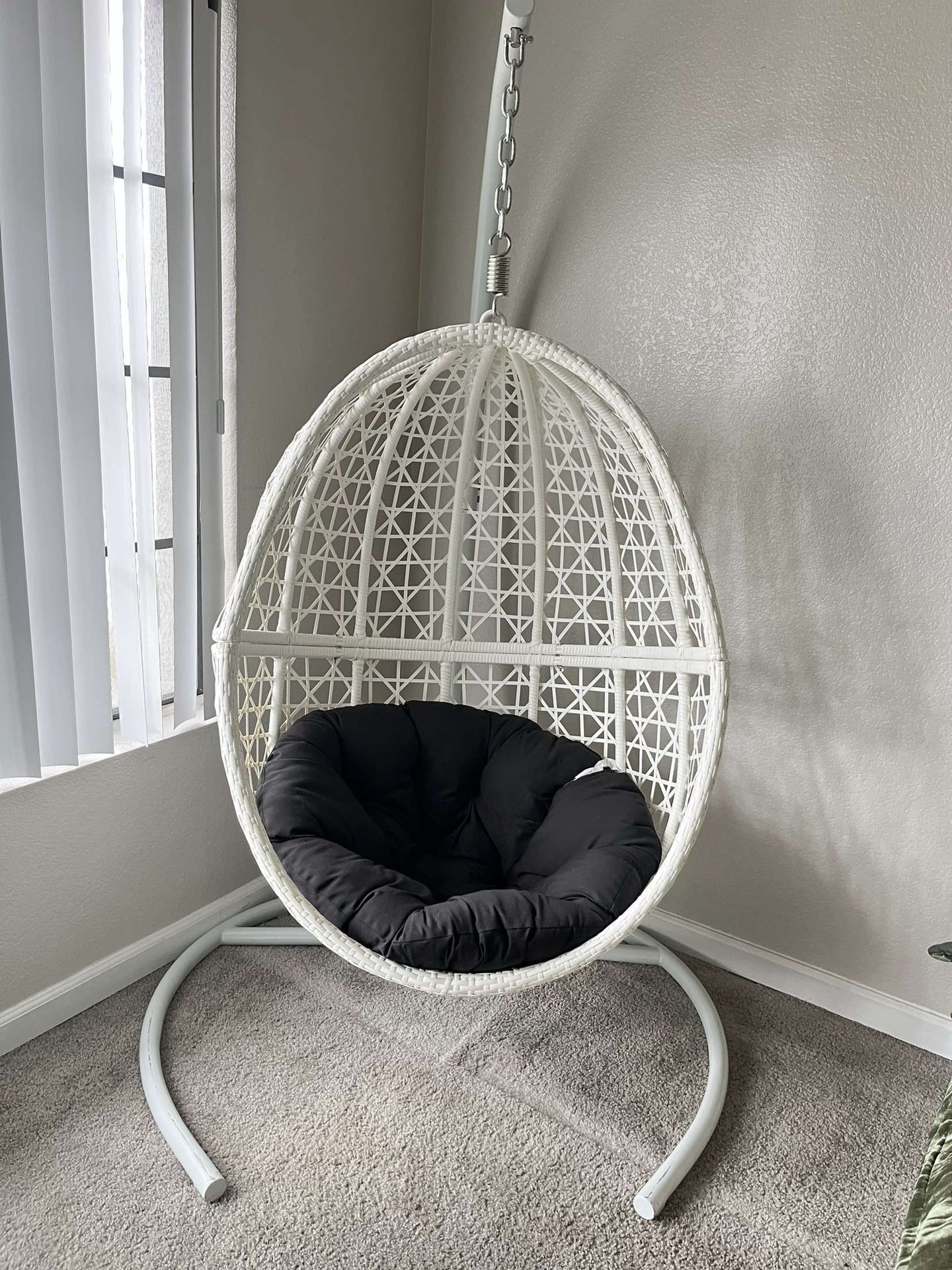 island bay resin wicker blanca hanging egg chair