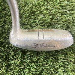 ⛳️Otey Crisman Hickory shafted putter. Otey 3 HB320