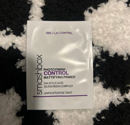 Smashbox mattifying primer sample