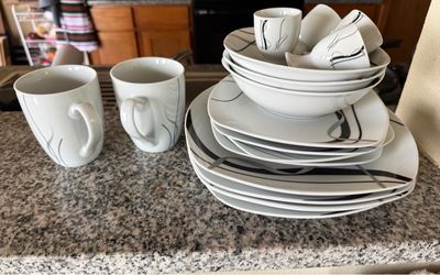 Modern Black & White Dinnerware Set