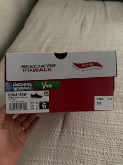 Skecher shoes