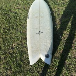 Surfboard 
