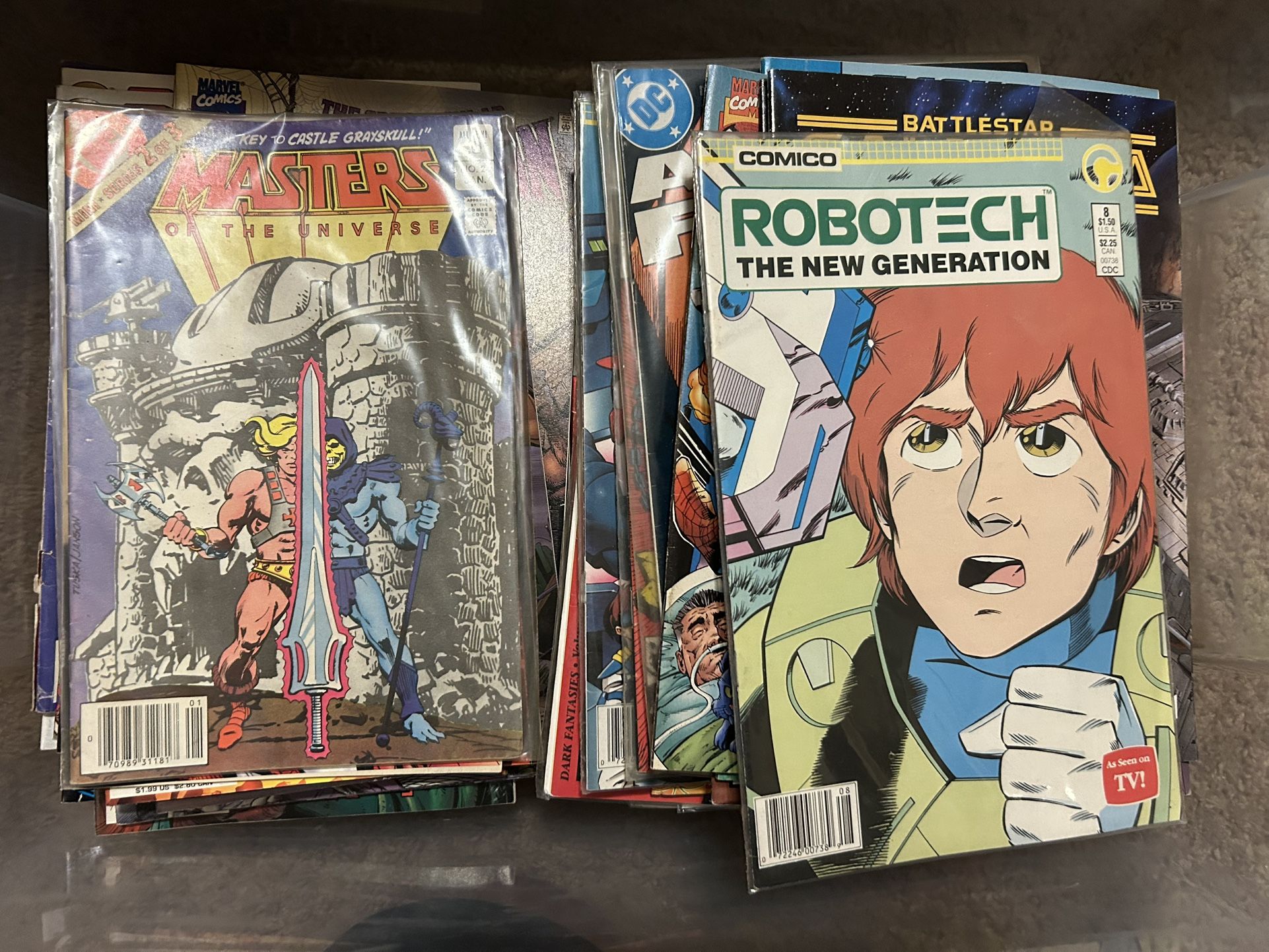 huge comic book lot inherited estate - vintage old marvel DC starwars Spider-Man superman robotech battlestar fantastic four X-men