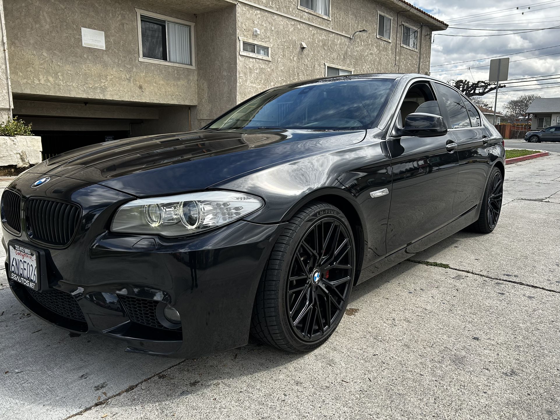 2011 BMW 353i M5
