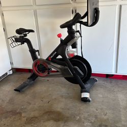 Peloton Bike+ with 2 Shoes 