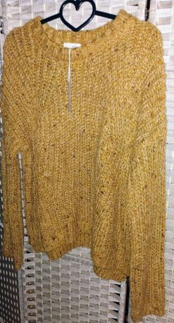 FIRM IN MERCED‼️ UNIVERSAL THREAD SIZE MEDIUM BUT FITS MORE A LARGE