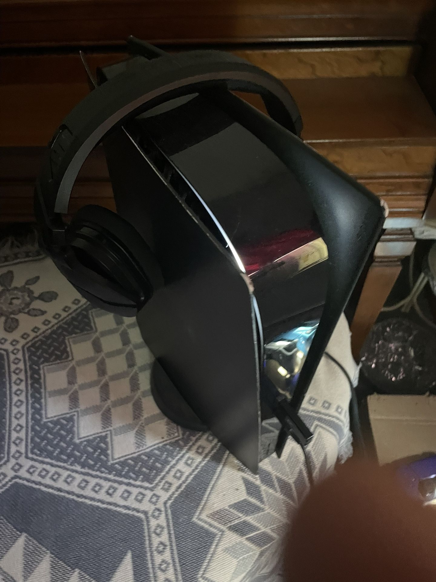 Black Ps5 With Games 4 Controllers & Turtle Beaches & Charging Dock