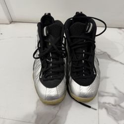 Grey Jordan’s Size 7 And A Half 