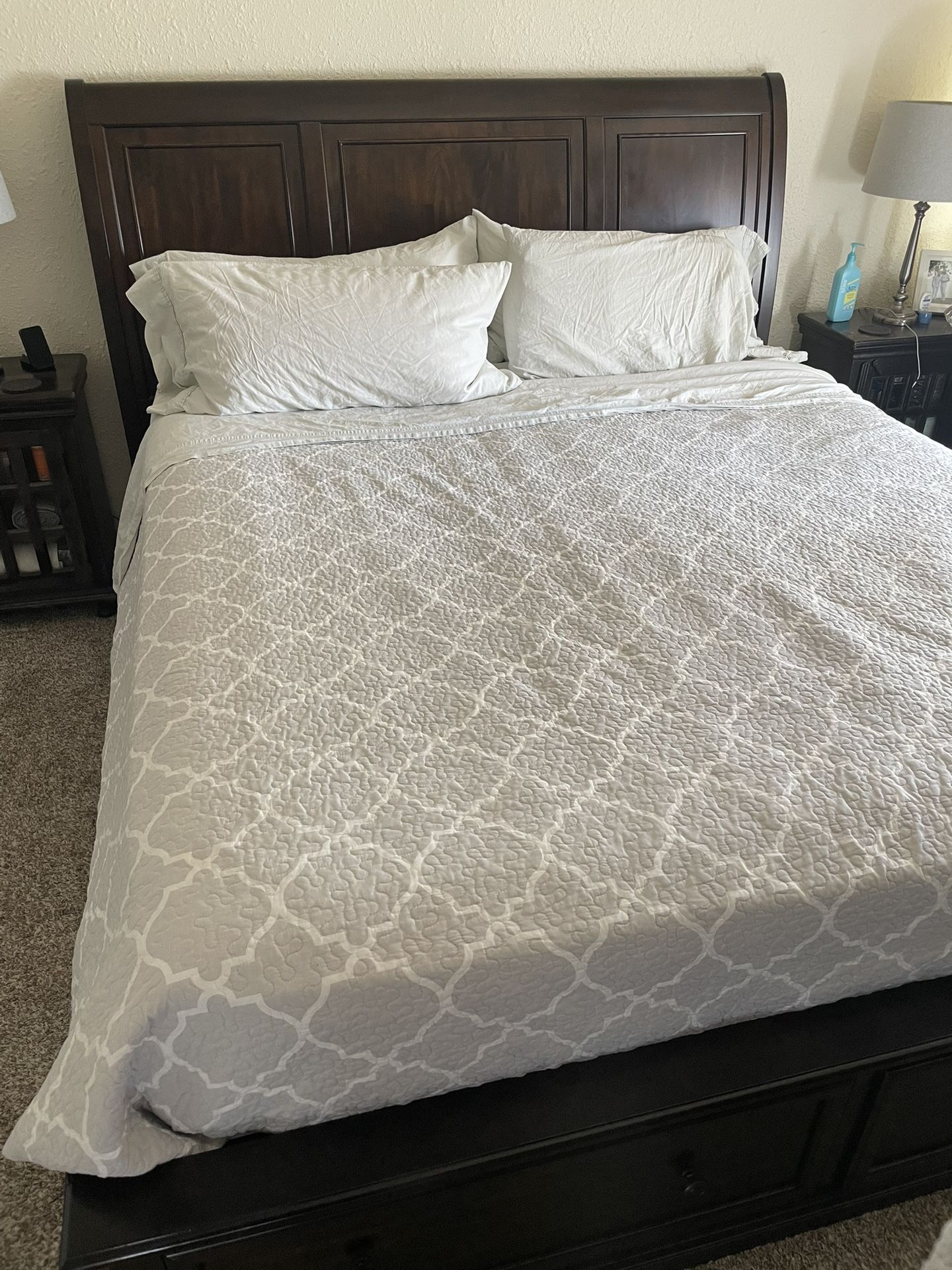 California King Storage Bed