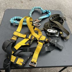 Guardian Fall Protection Harness with 6ft shock absorbing lanyard and heavy duty ratchet tie down