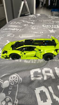 LEGO Technic Lamborghini Huracán Tecnica Advanced Sports Car