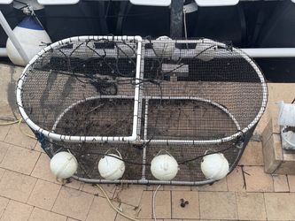 Live bait pen