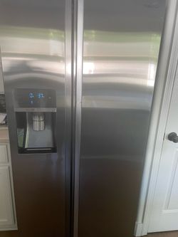 Samsung Counter Depth Side-by-Side Refrigerator – $500 OBO
