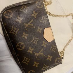 Louis Vuitton Multi Pochette 