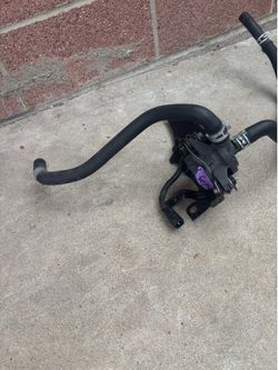 COOLANT INVERTED WATER PUMP 2010-2015 TOYOTA PRIUS 3ER GENERATION OEM.