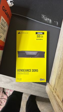 Brand new 32gb of ddr5 RAM Corsair vengeance 6000mhz never used brand new still ok box