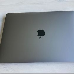 Apple Macbook Air (Retina, 13 Inch, 2020) Model A2179