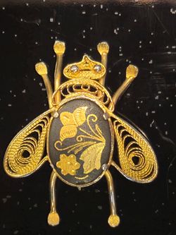 Vintage 1940's Damascene Filigree Bee Brooch With Gold Inlay