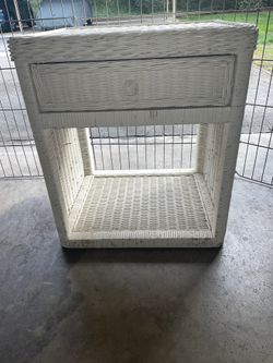 Wicker White Bedroom Side Stand