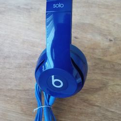 BEATS SOLO HEADPHONES WIRED not Bluetooth 