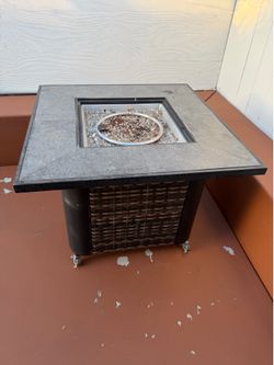 Outdoor Gas fire pit