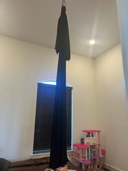 Aerial Silk 9 Yard Black With Heavy Weighted Carabiner 