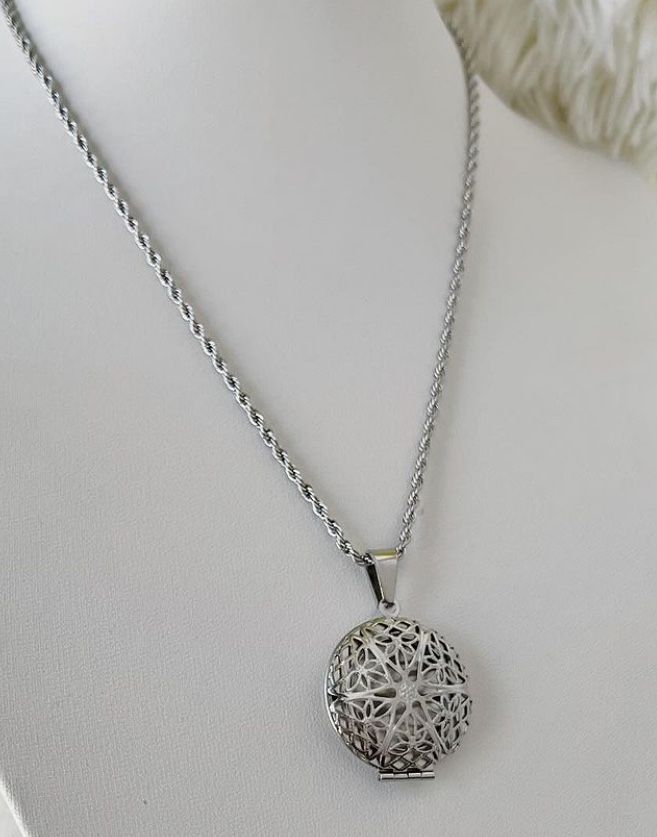 Starlight Steel Neckles, Brand New