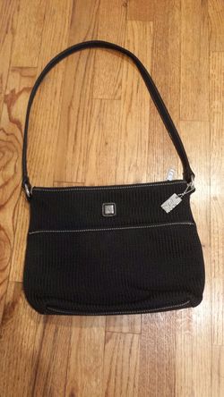 Black shoulder bag