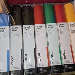 Cricut SMART Vinyl , Iron On, Transfer Tape, Stencil Vinyl