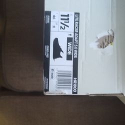 Adidas Tennis Brand New 11 1/2