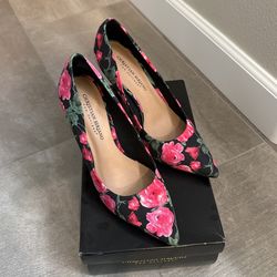 8.5 Floral Pumps