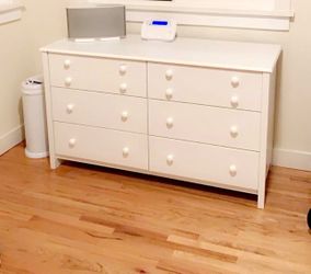 free dressers etc items tmrw in exch for clear storage unit