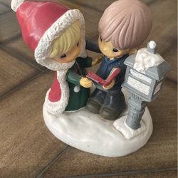 Precious moments Winter siblings