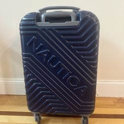 Nautica Rolling Carryon 