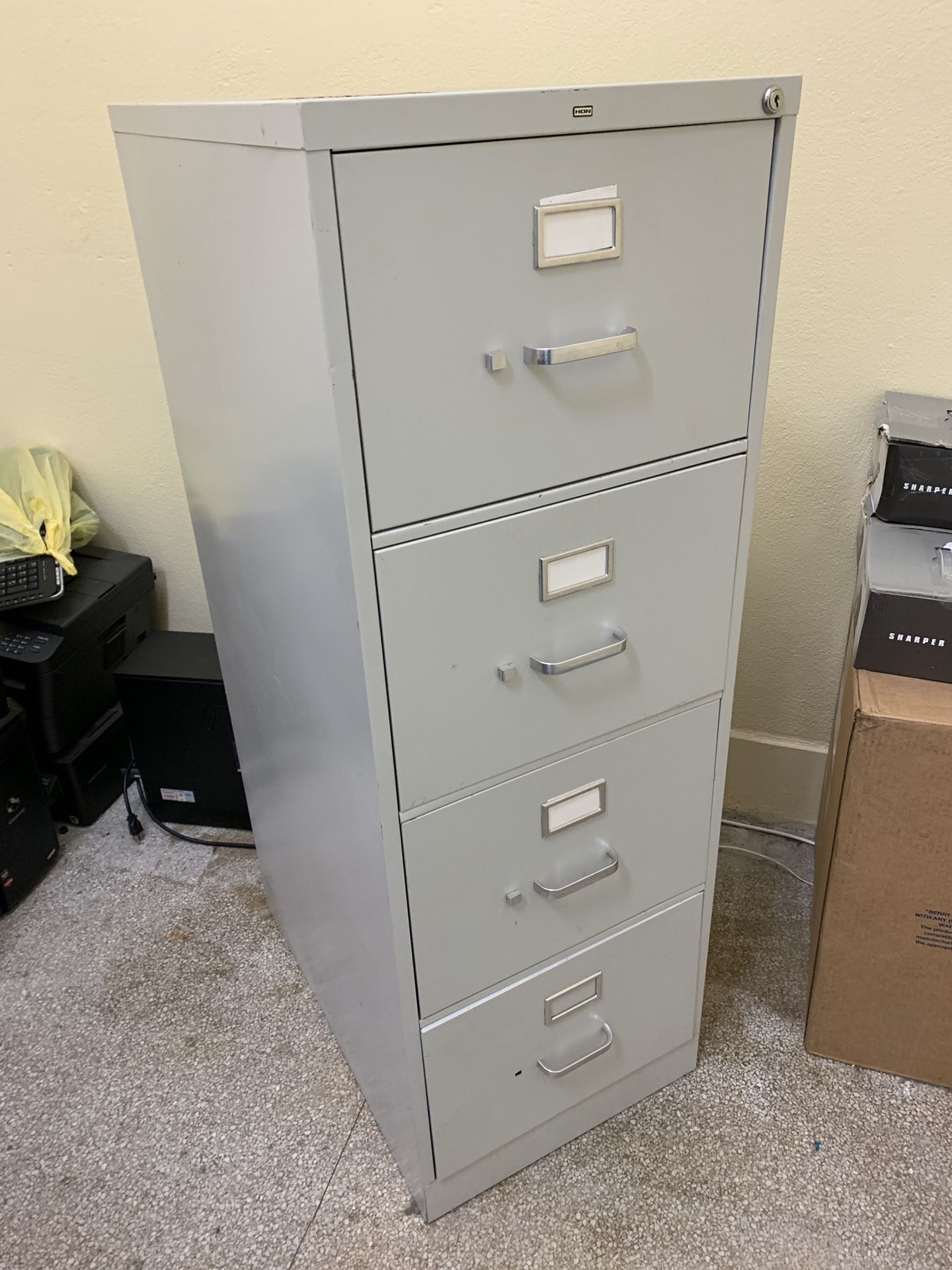 HON filing cabinet, Everything works great