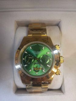 LUXURY MENS WATCH Gold