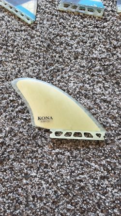 SURFBOARD FINS - TWIN FIN SET