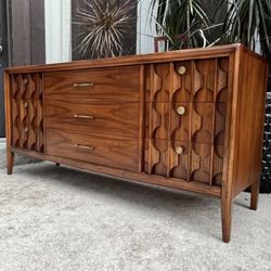 Mid Century Modern Kent Coffey Dresser