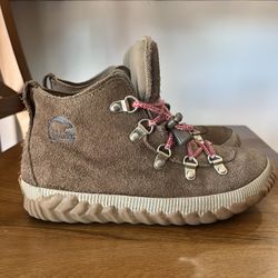 Kids sorel Boots Sz 3